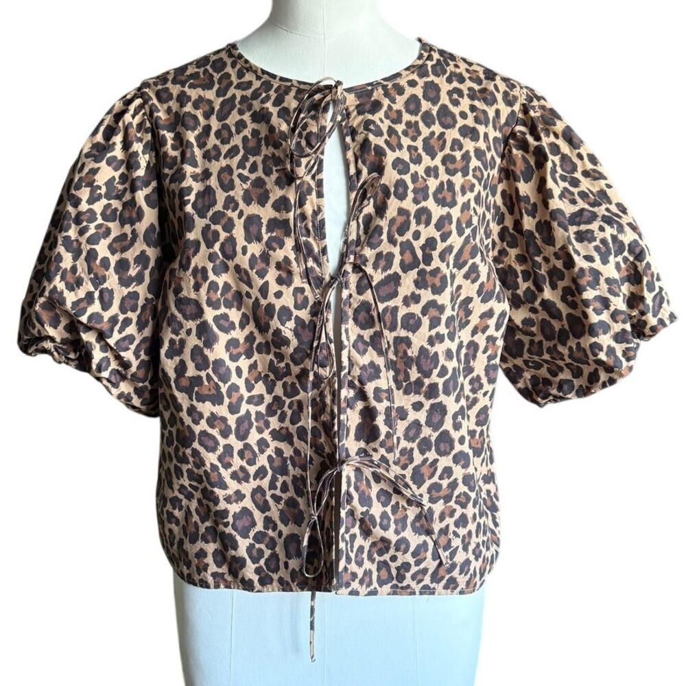 Abercrombie & Fitch Leopard Print Short Puff Sleeve Tie Front Top (sz M) 461